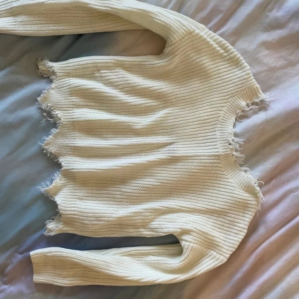 Crop top sweater